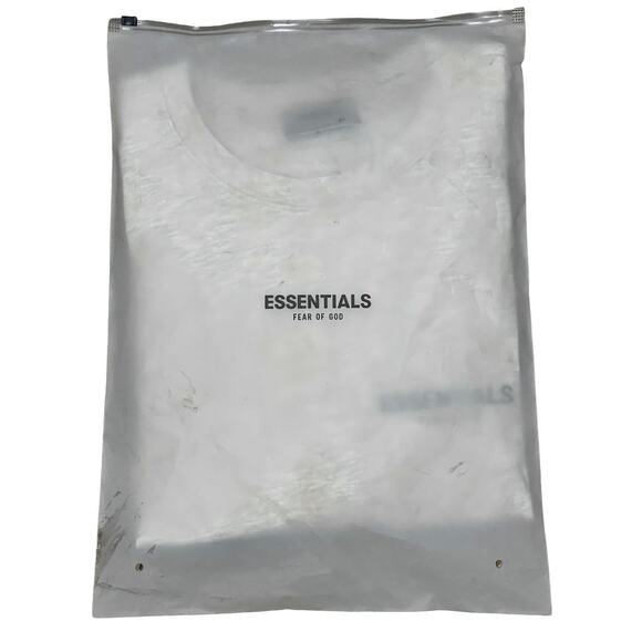 Fear of God Essentials Short Sleeve T-Shirt in Oatmeal Size XL NWT - Picture 3 of 8